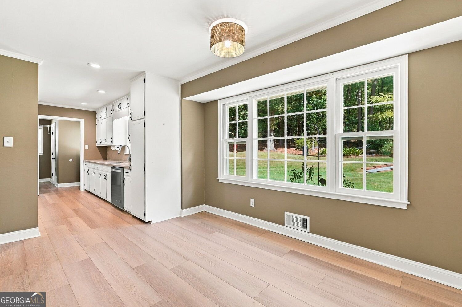 5013 Fox Forest Circle Lilburn - Photo 11