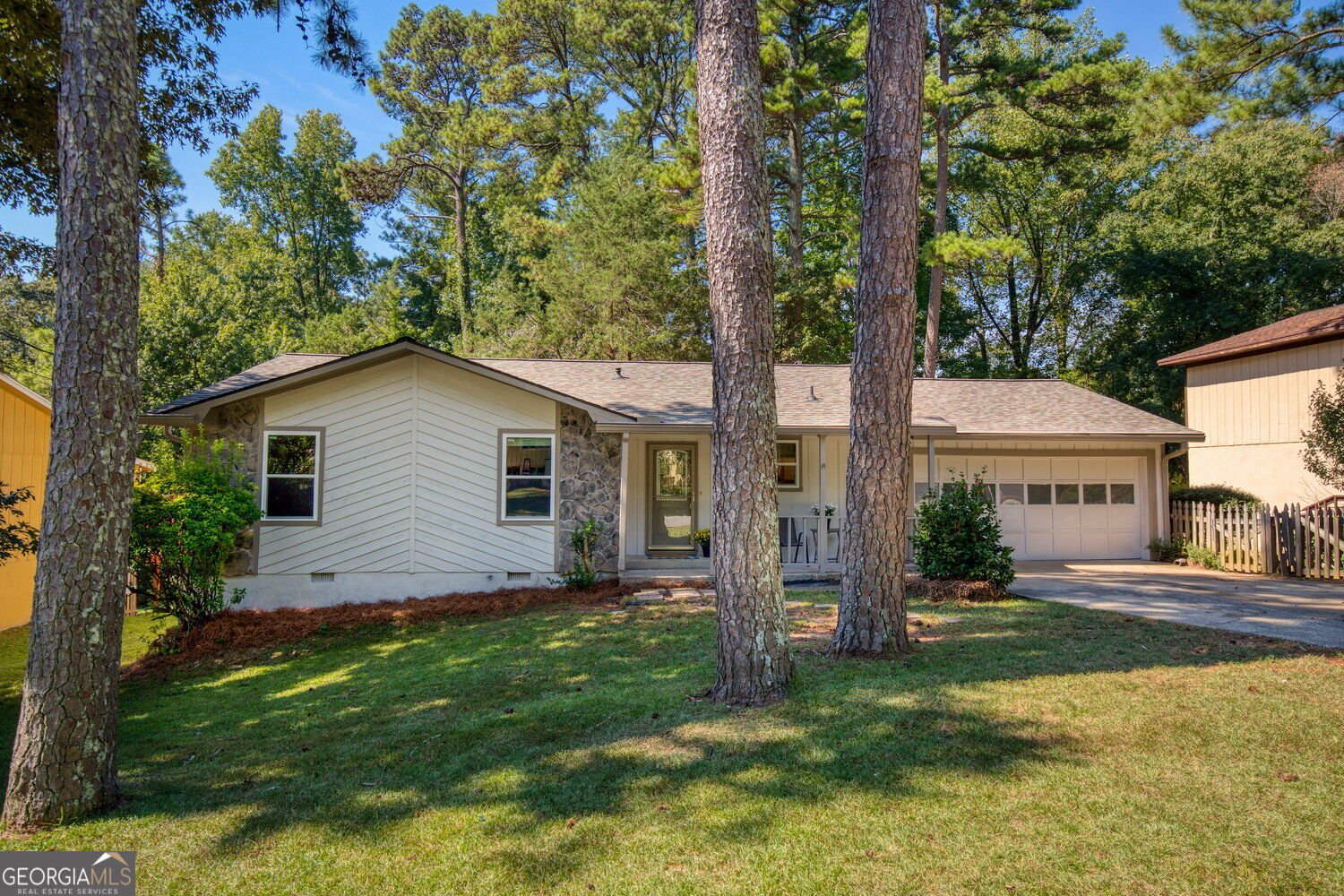 2494 Rhoanoke Drive Duluth - Photo 11