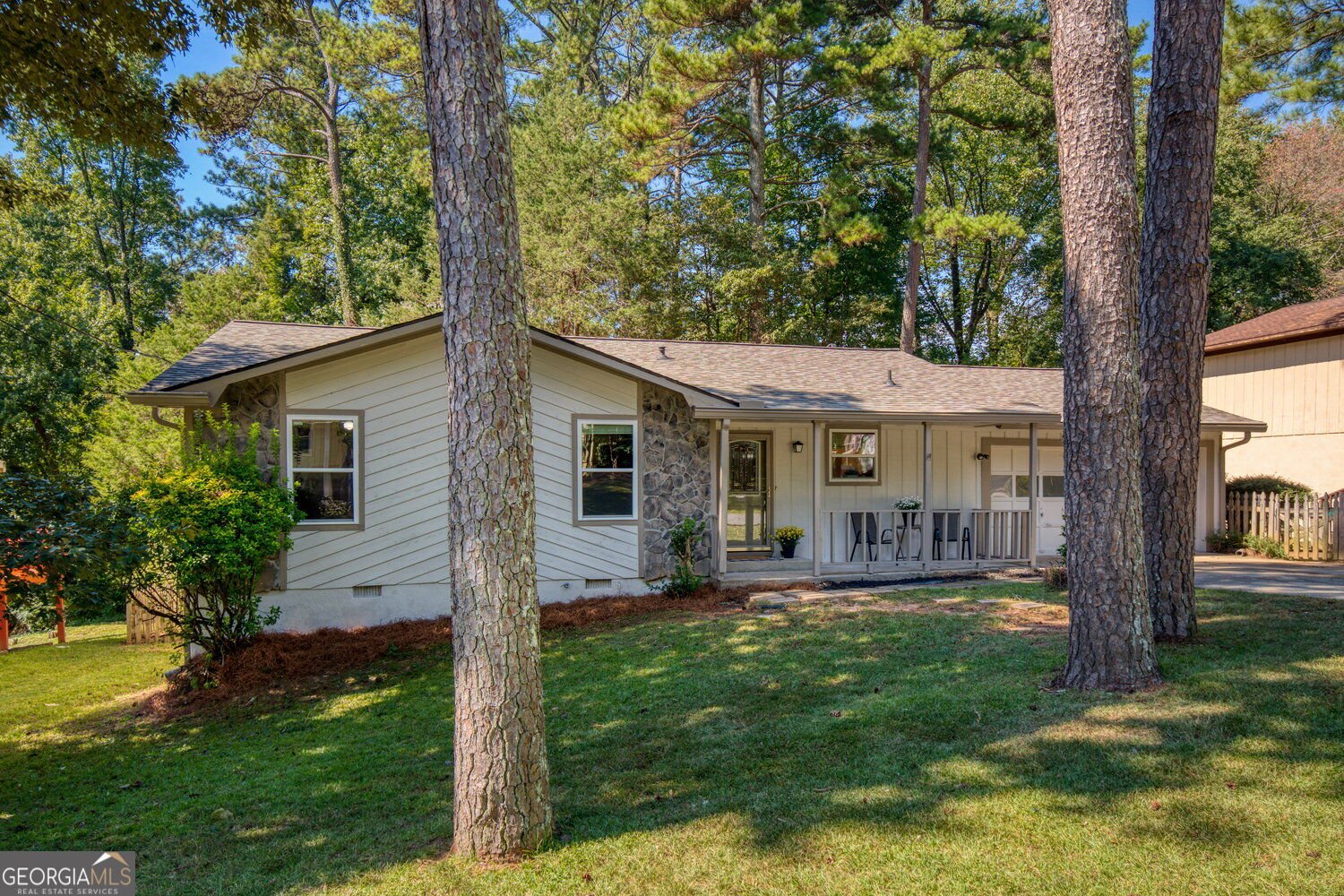 2494 Rhoanoke Drive Duluth - Photo 13