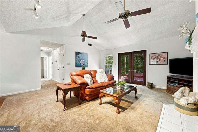 5011 Peach Mountain Circle Gainesville - Photo 11