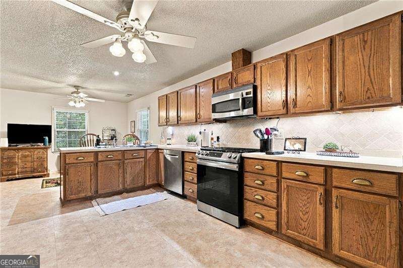 5011 Peach Mountain Circle Gainesville - Photo 12