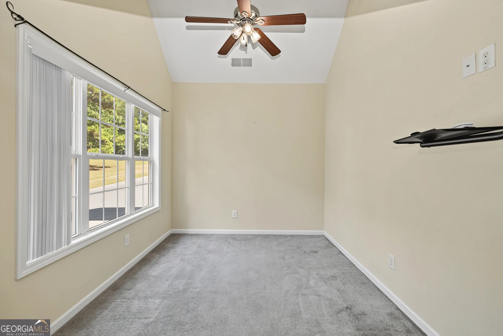129 King Richard Drive Griffin - Photo 21