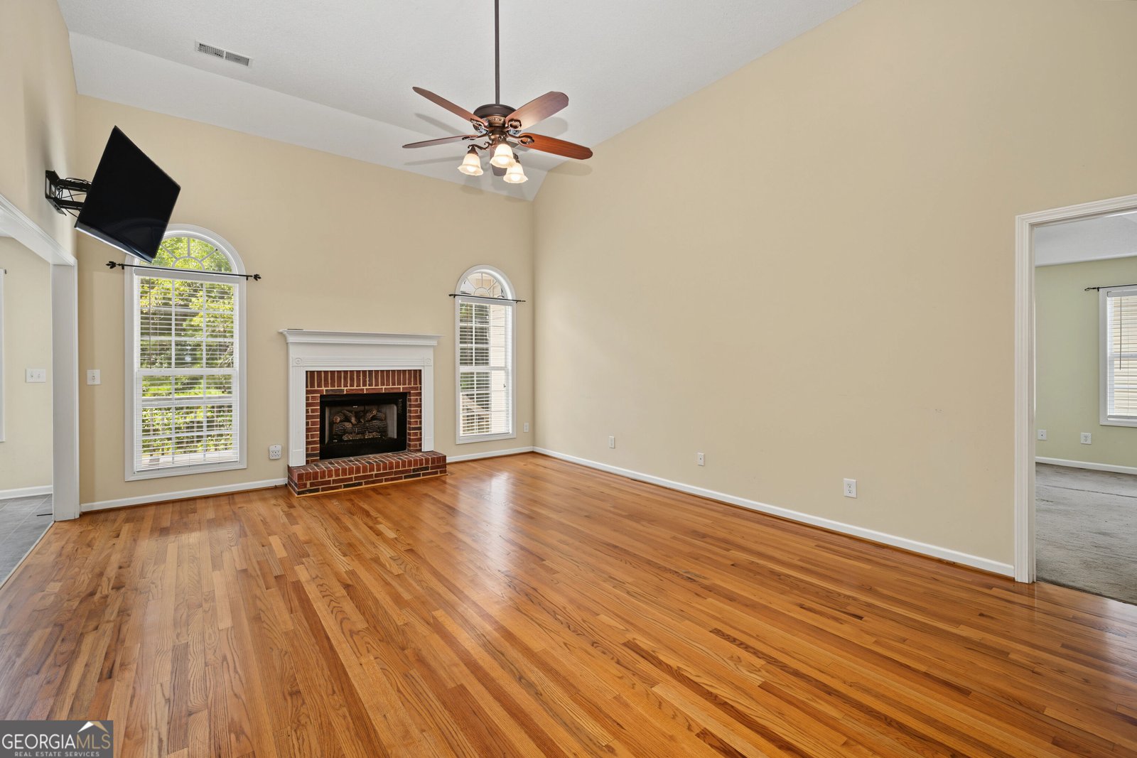129 King Richard Drive Griffin - Photo 9
