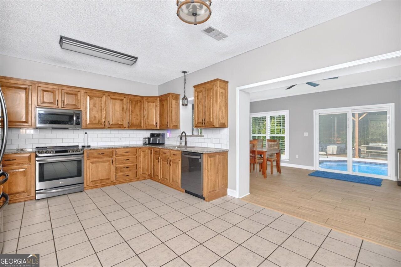 211 White Columns Drive Kathleen - Photo 19