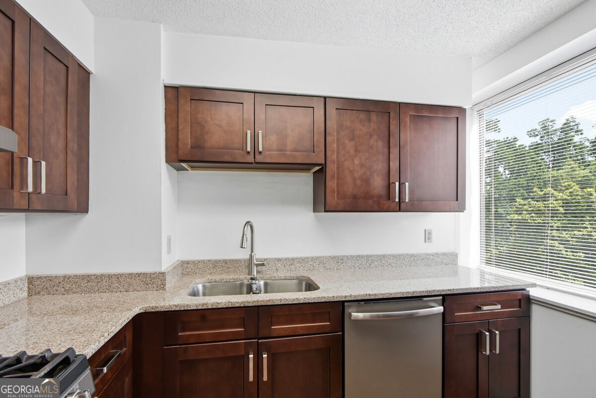2479 Peachtree Road Atlanta - Photo 6