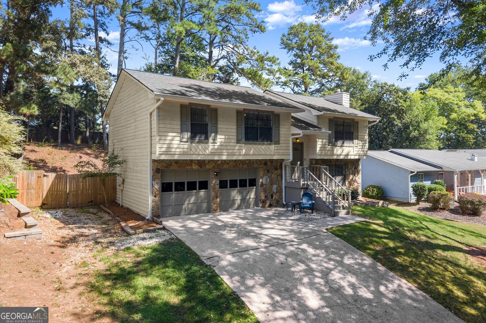 695 Waterbrook Terrace Roswell - main photo