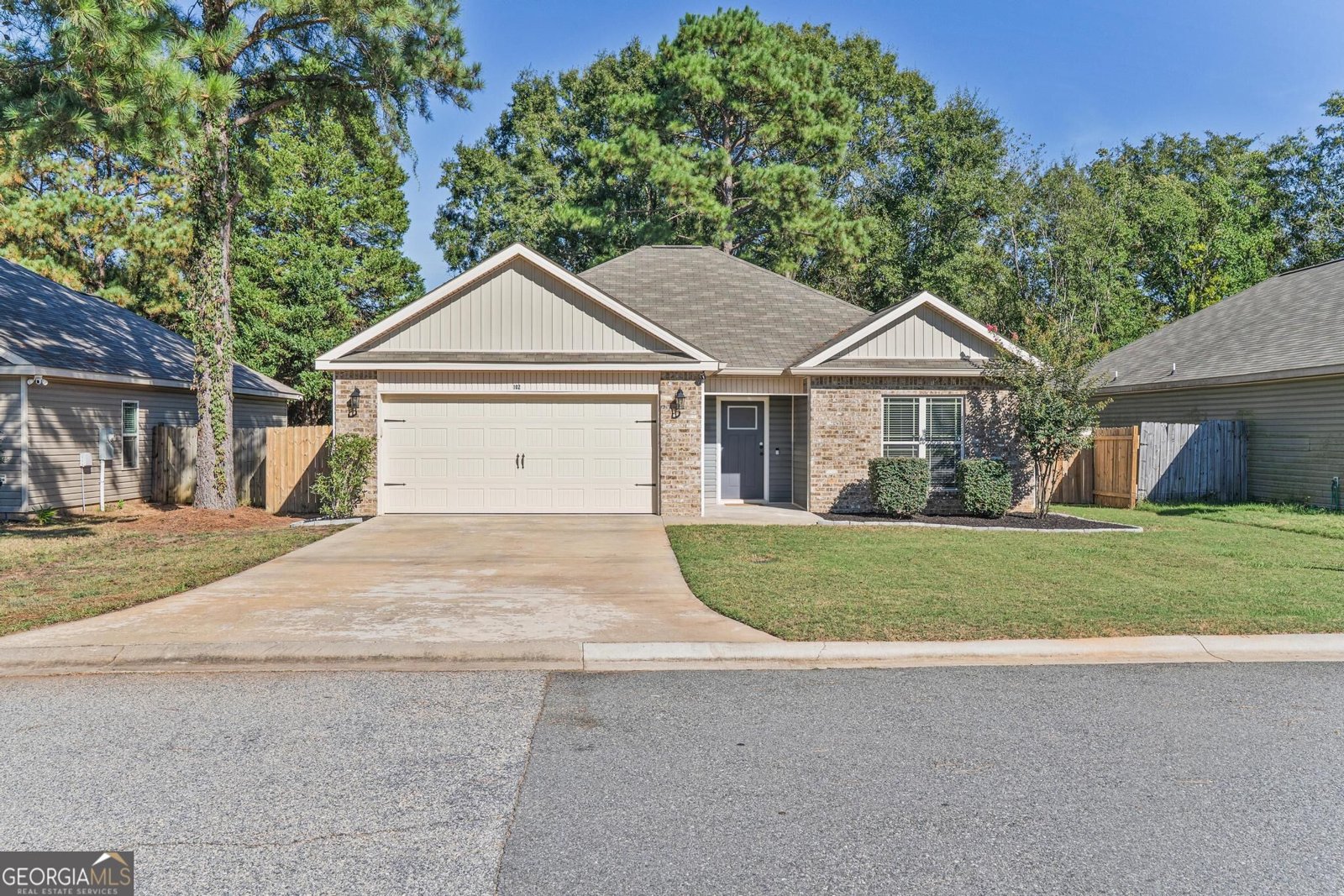 102 Hughes Drive Warner Robins - main photo