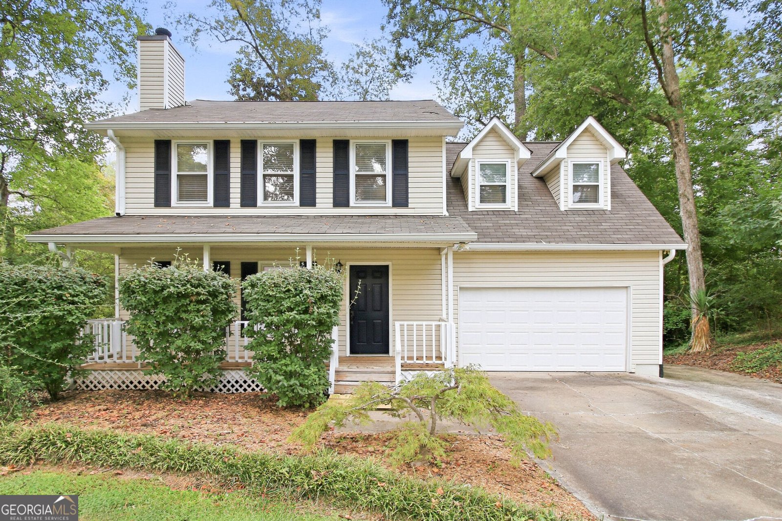 28 Pine Grove Circle Newnan - main photo