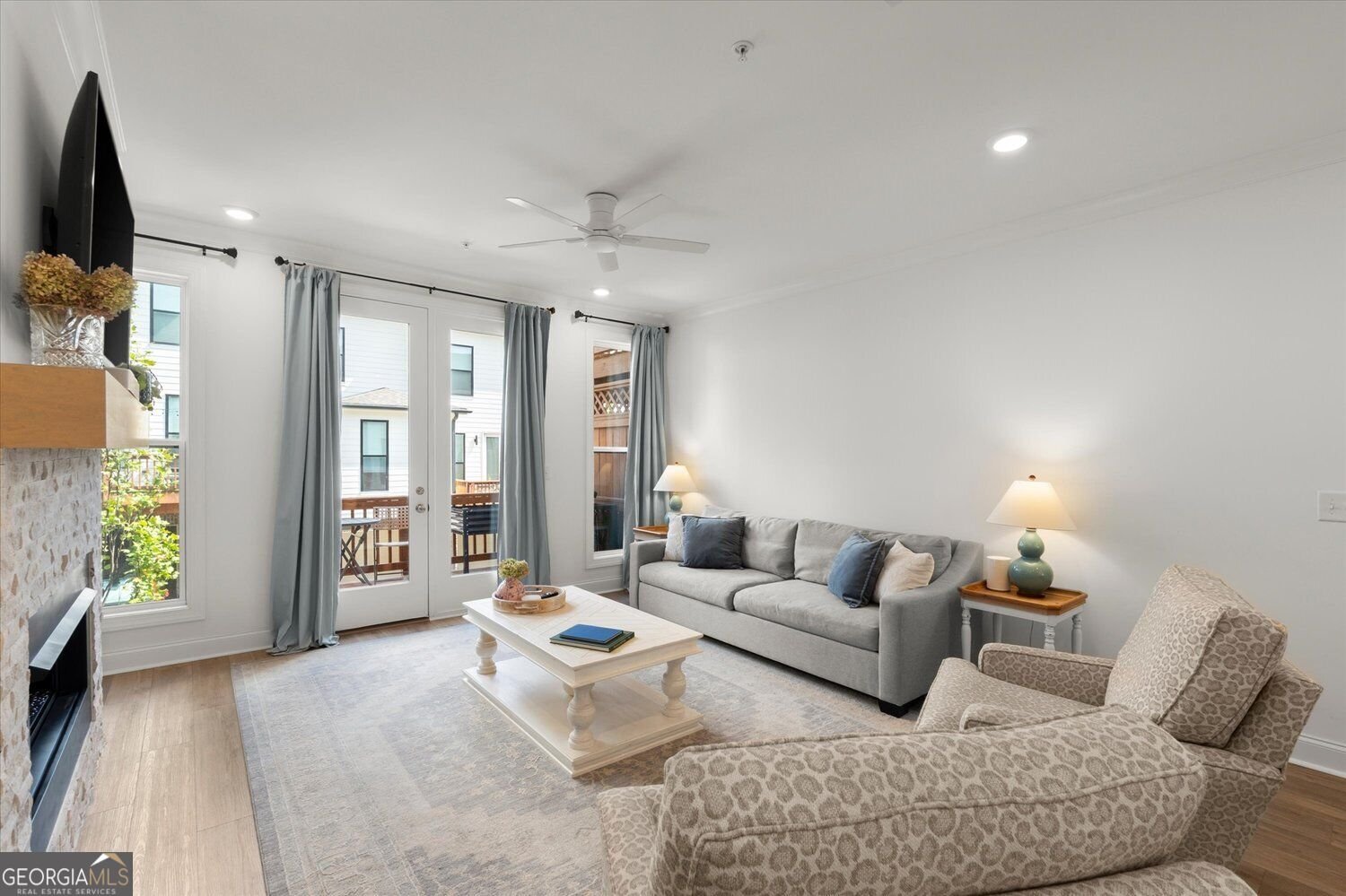 215 Downing Drive Alpharetta - Photo 18