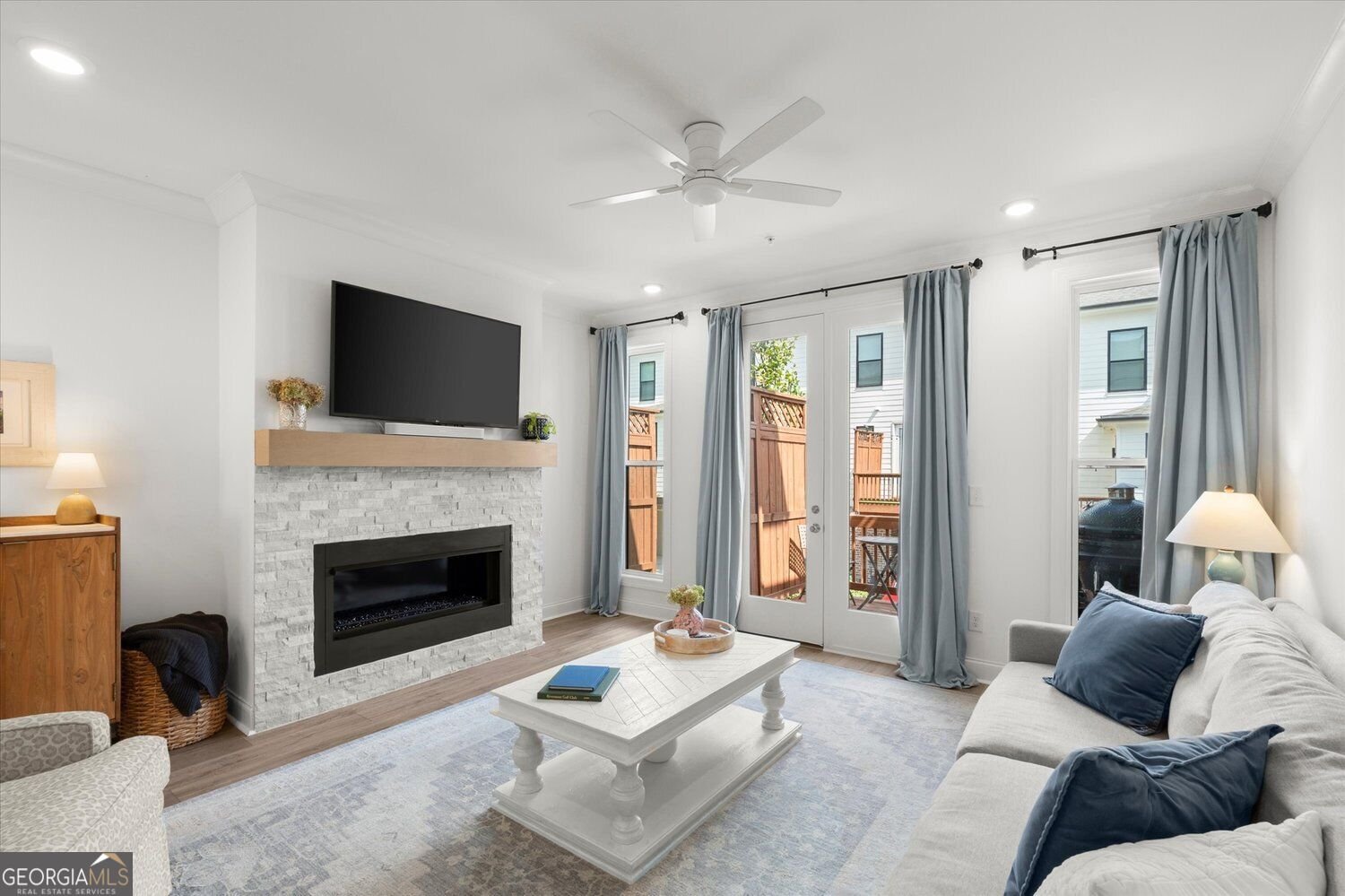 215 Downing Drive Alpharetta - Photo 6