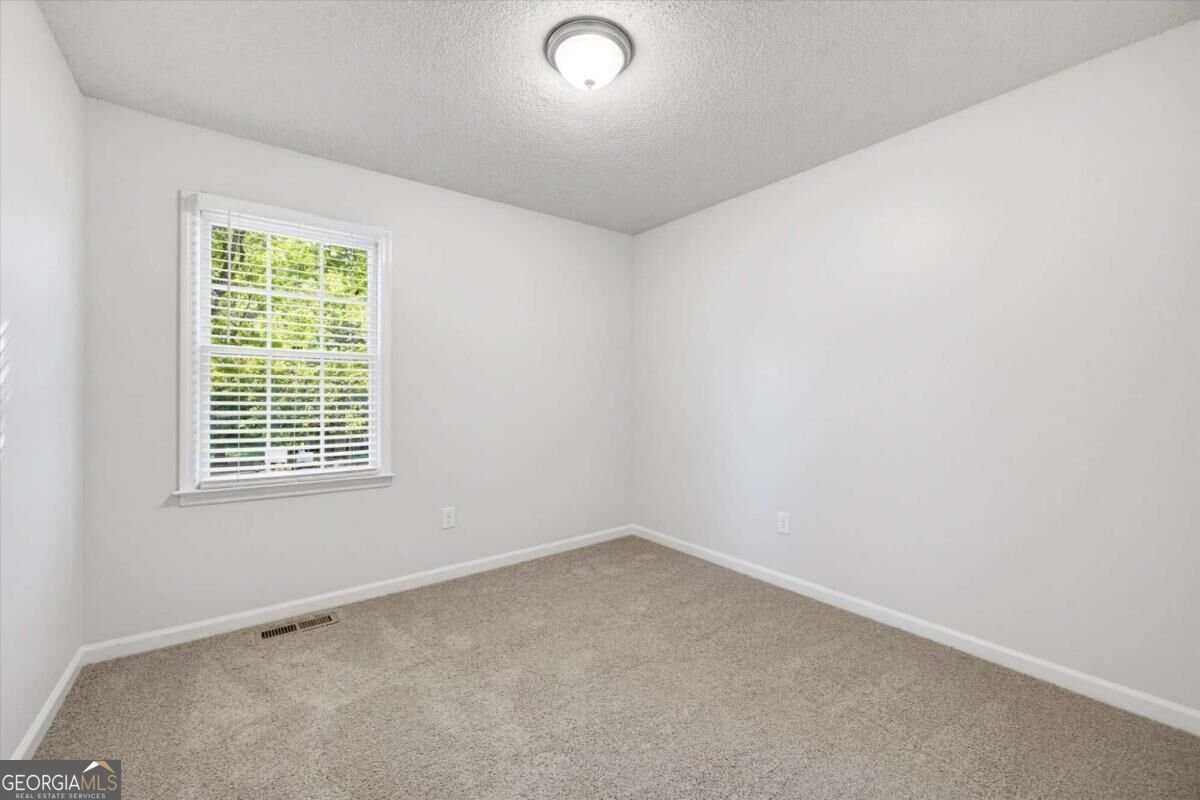 4893 Muirwood Drive Powder Springs - Photo 11