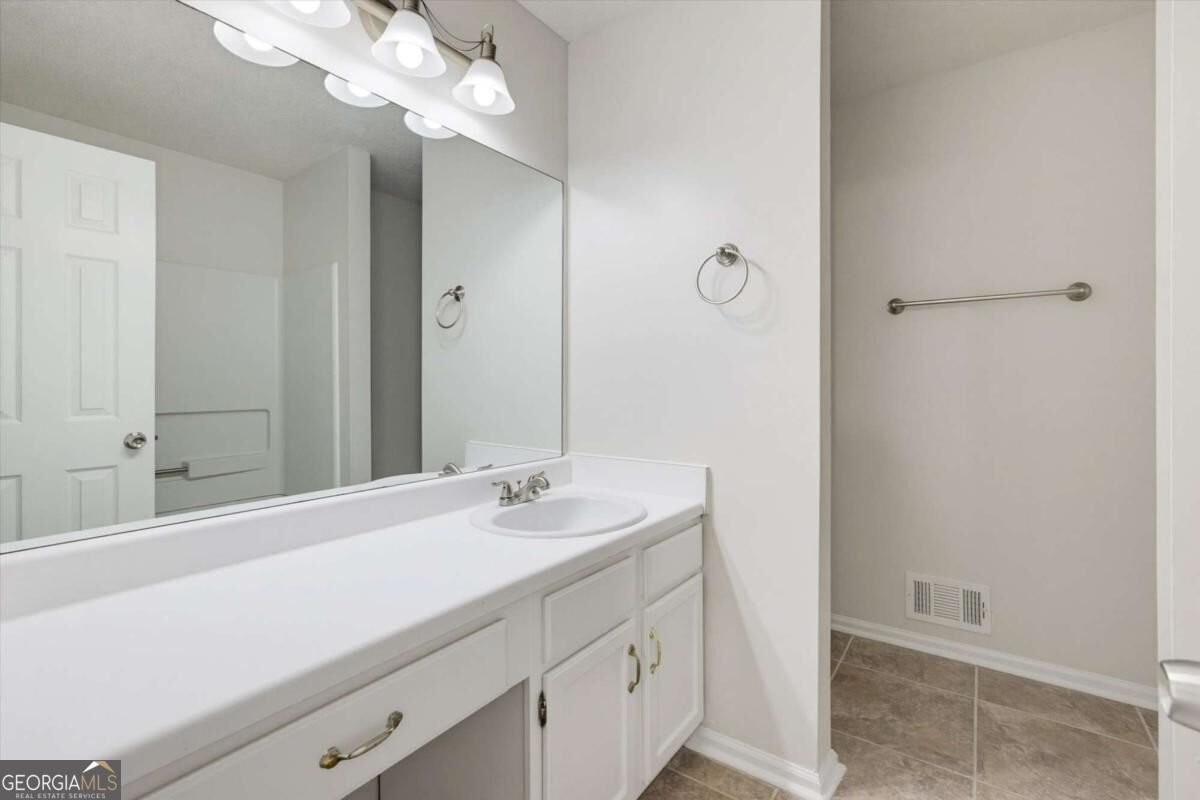 4893 Muirwood Drive Powder Springs - Photo 14