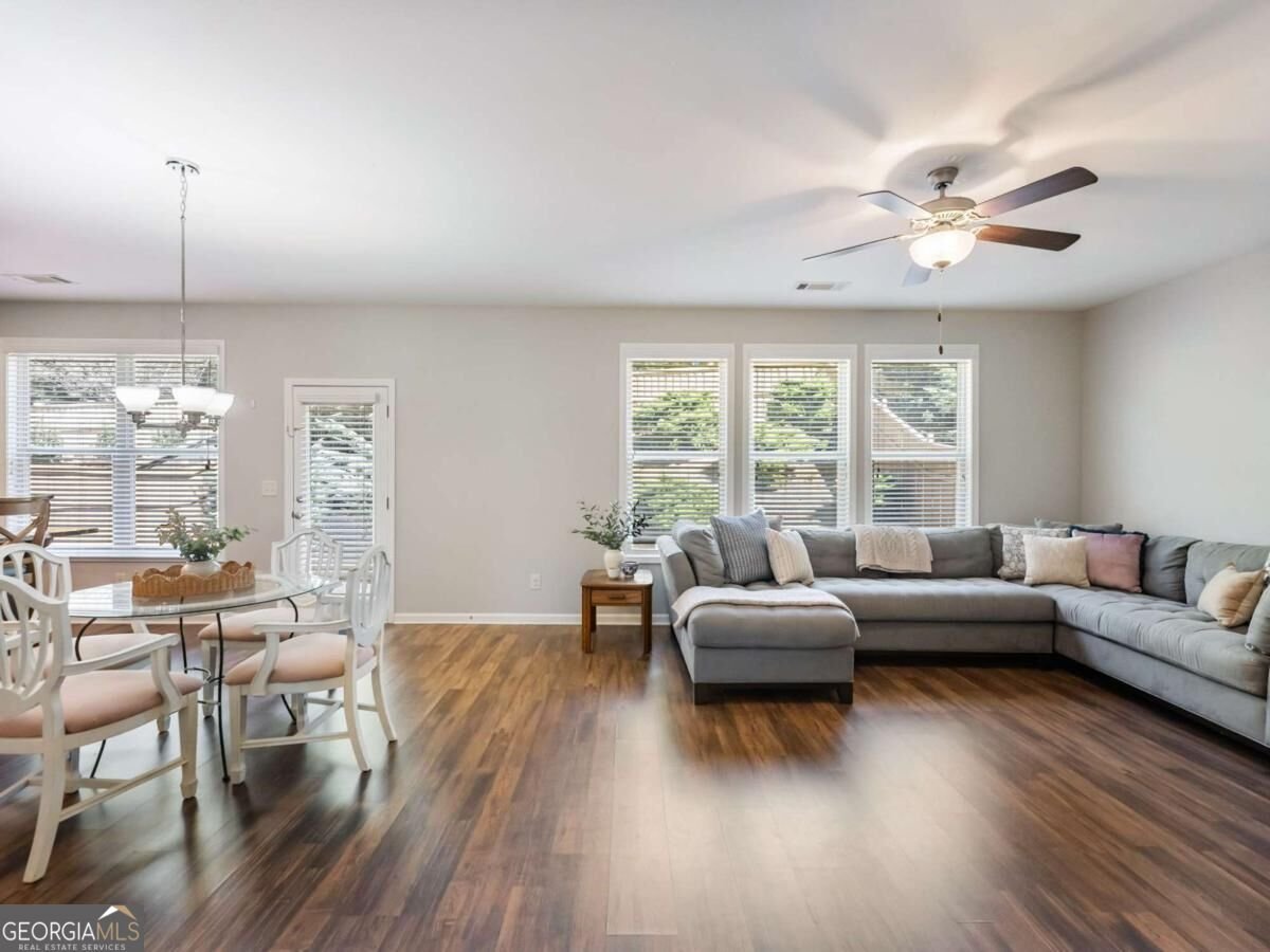 5907 Waterway Place Flowery Branch - Photo 6