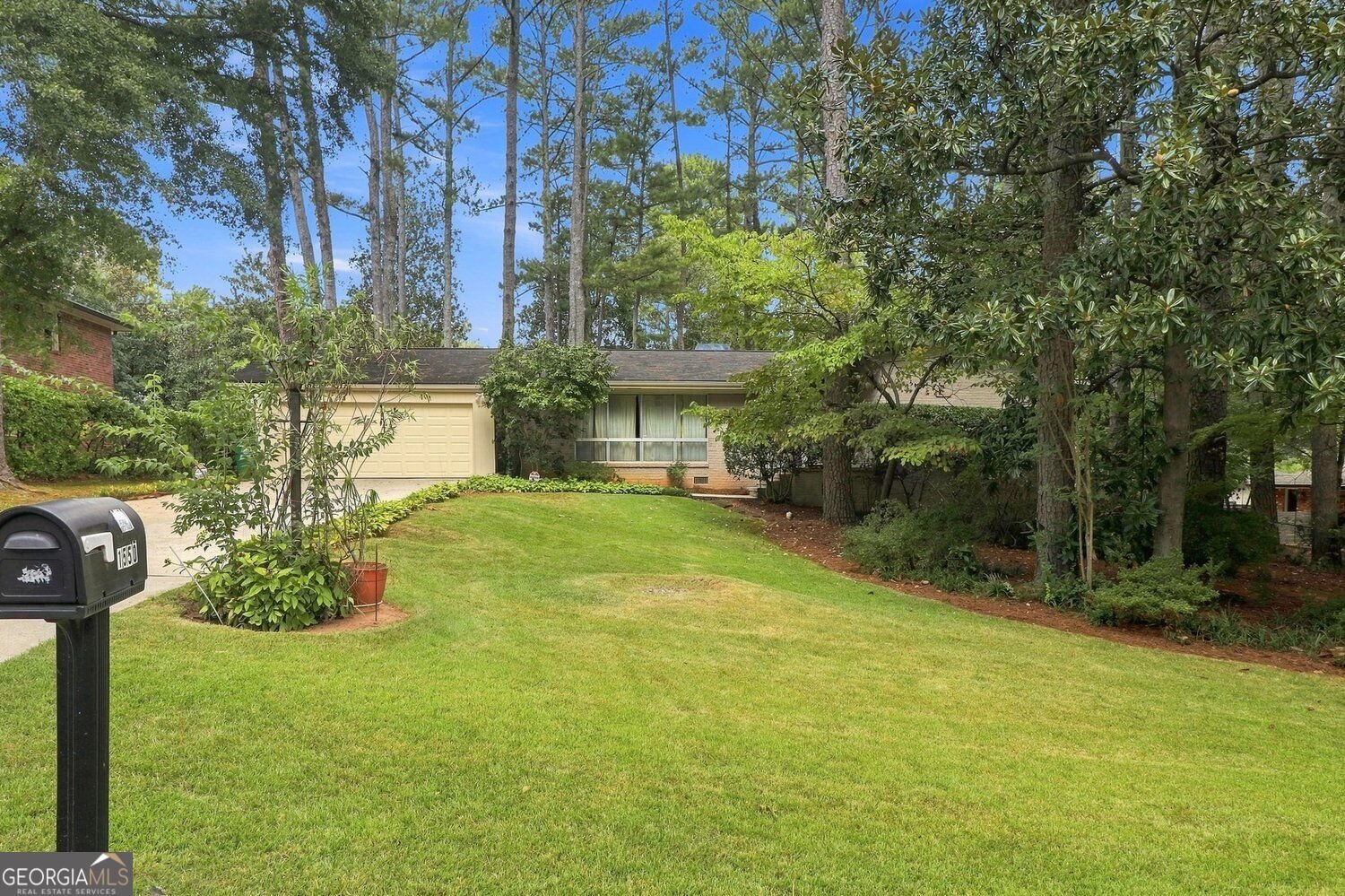 1550 Diamond Head Circle Decatur - main photo