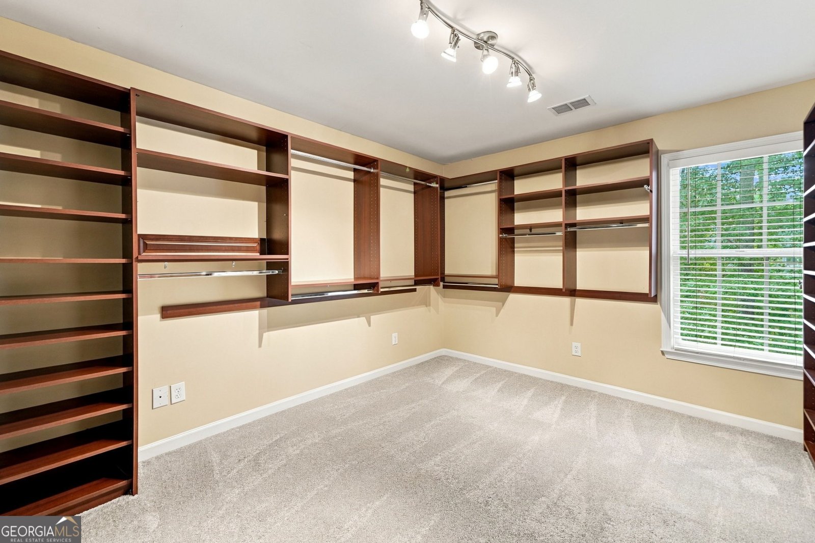 625 Briars Bend Alpharetta - Photo 32