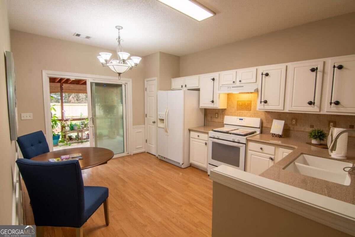5371 Medlock Corners Drive Peachtree Corners - Photo 12