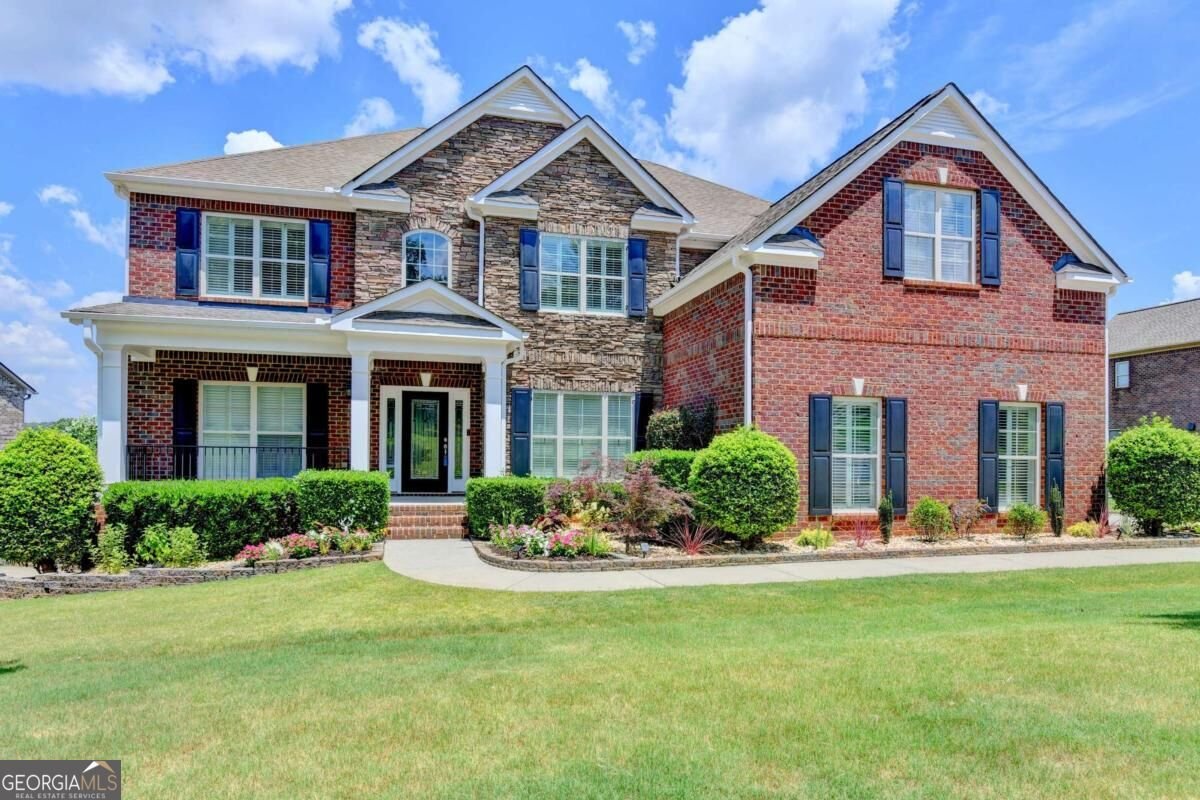 2825 Waterstone Drive Cumming - main photo