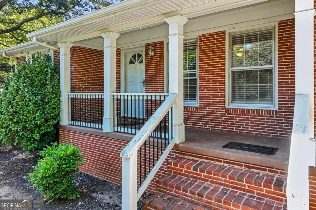 1063 Lakeshore Drive Gainesville - Photo 11