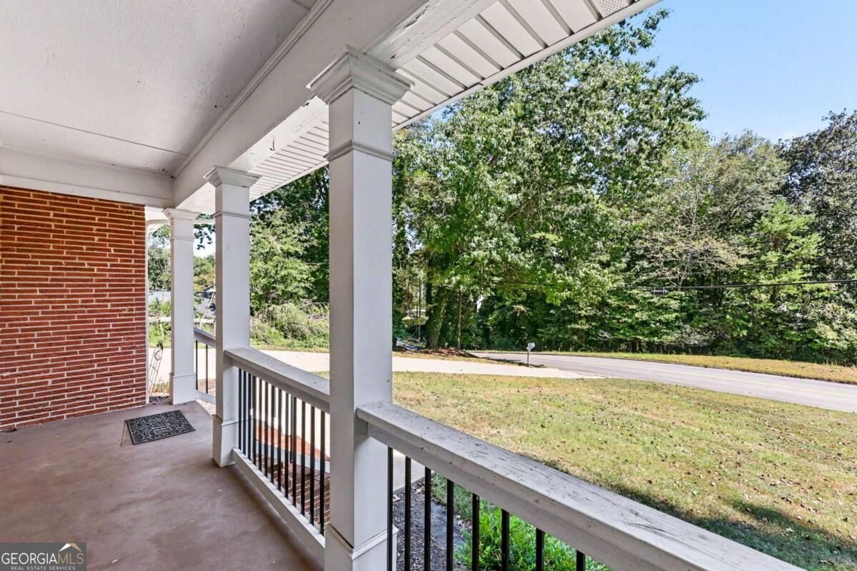 1063 Lakeshore Drive Gainesville - Photo 14