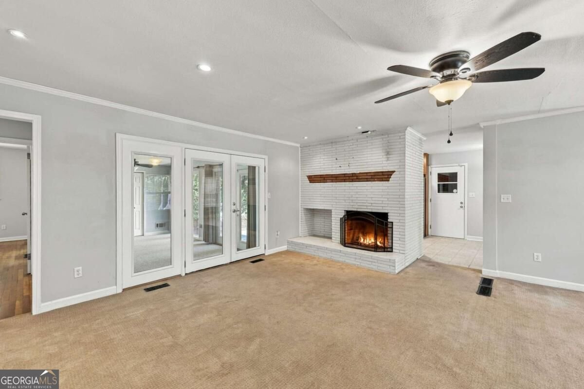 1063 Lakeshore Drive Gainesville - Photo 18