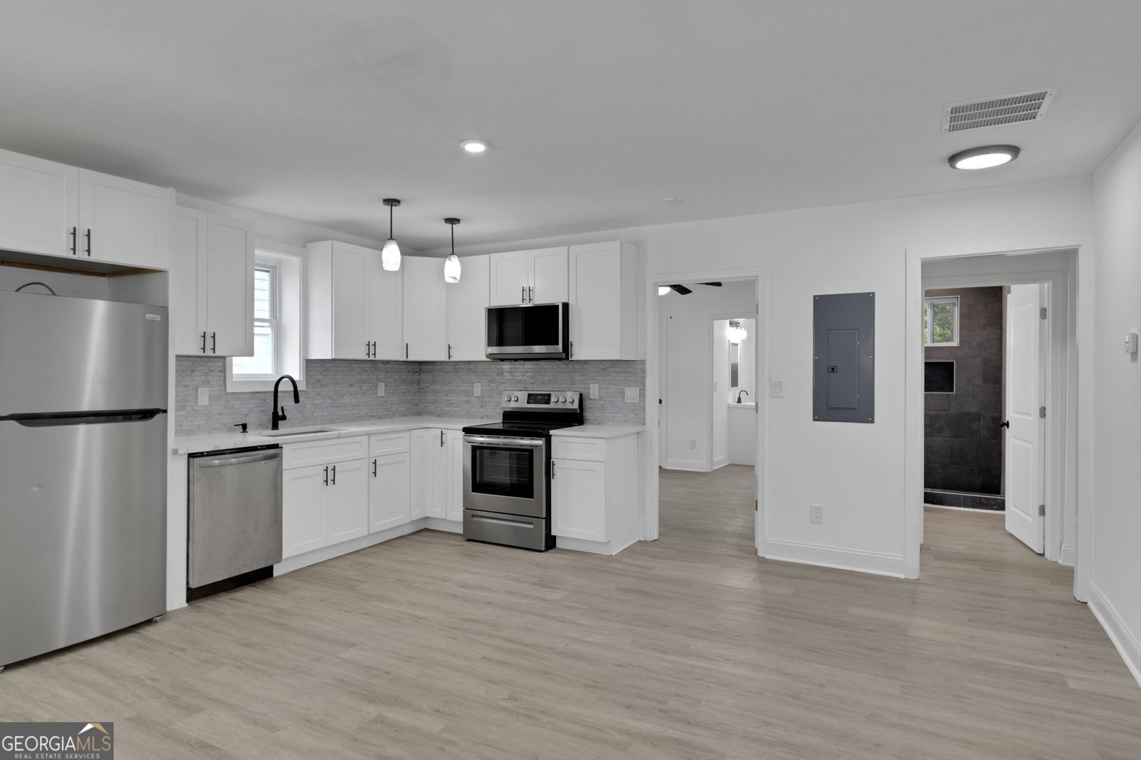 1318 Graymont Drive Atlanta - Photo 8