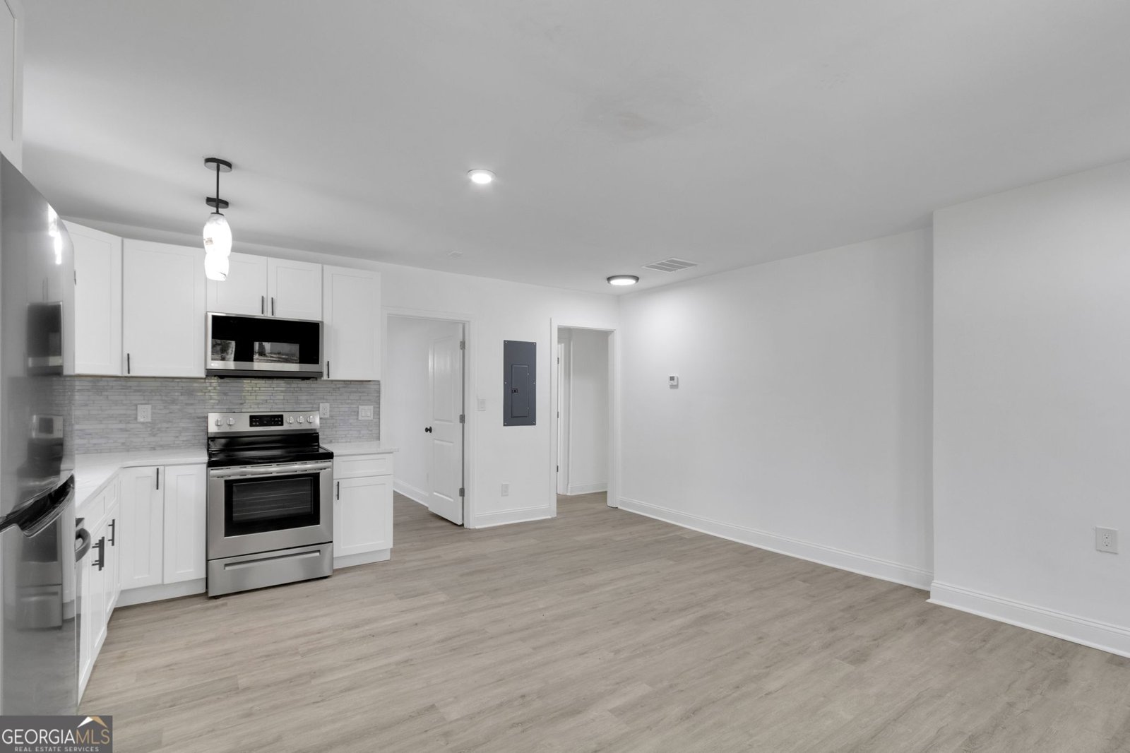 1318 Graymont Drive Atlanta - Photo 9