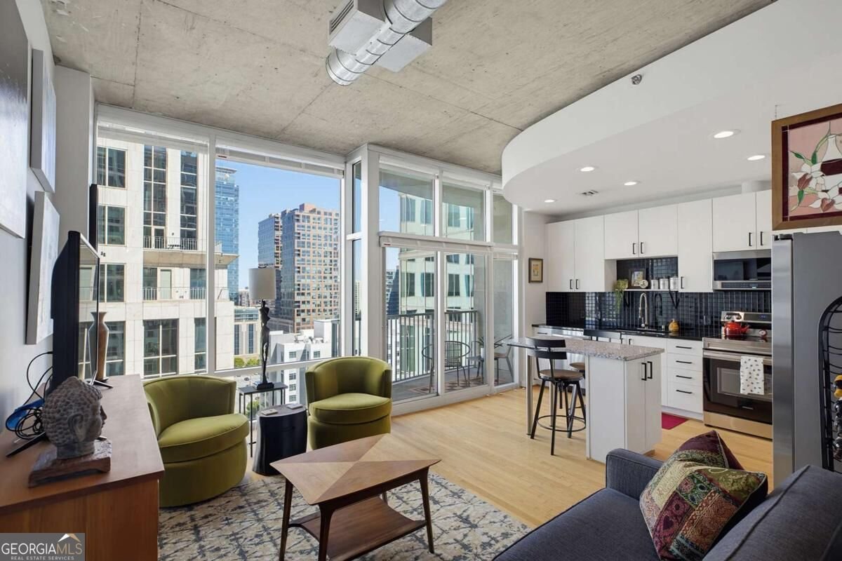 943 Peachtree Street Atlanta - main photo