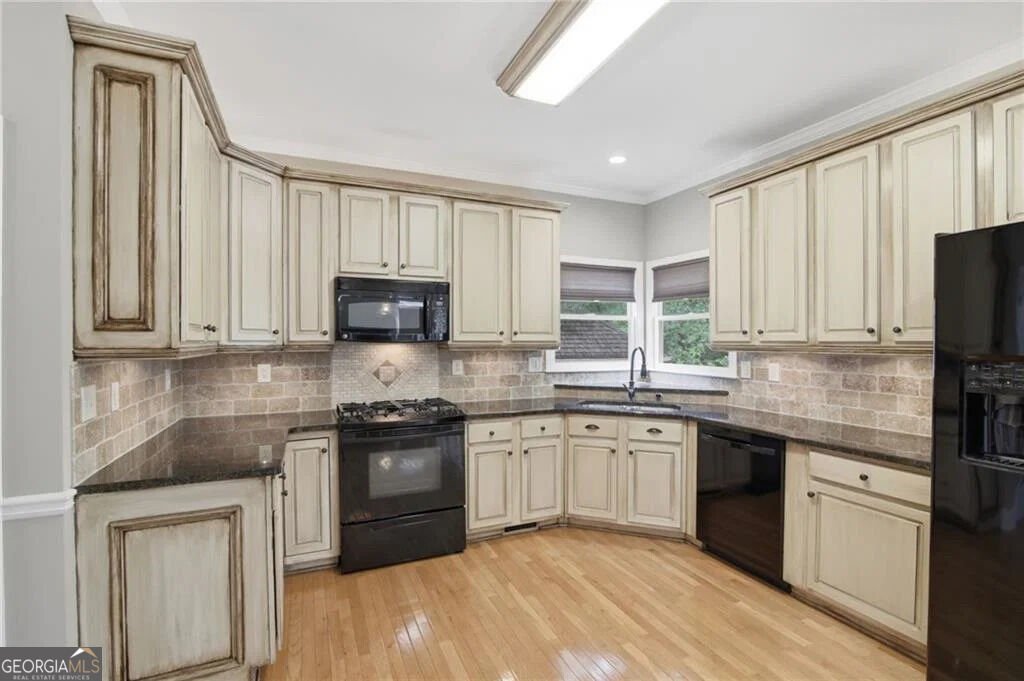 4343 Clairesbrook Lane Acworth - Photo 18