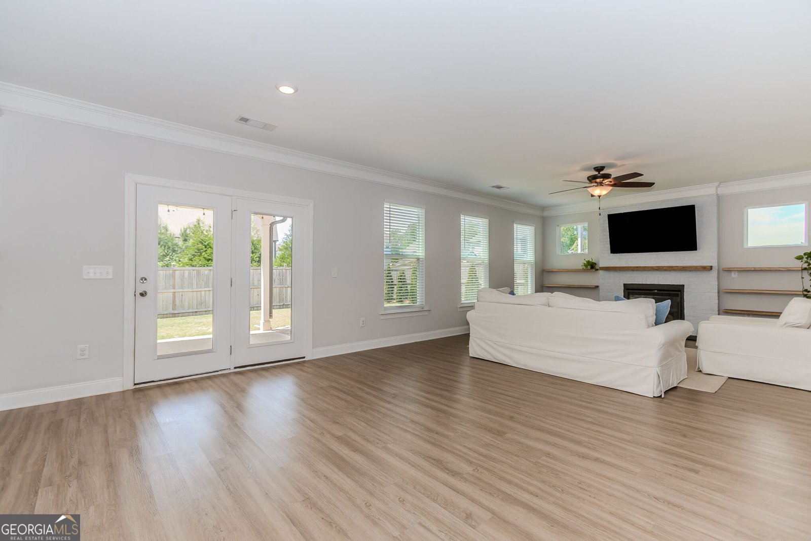 6829 Benjamin Drive Flowery Branch - Photo 9