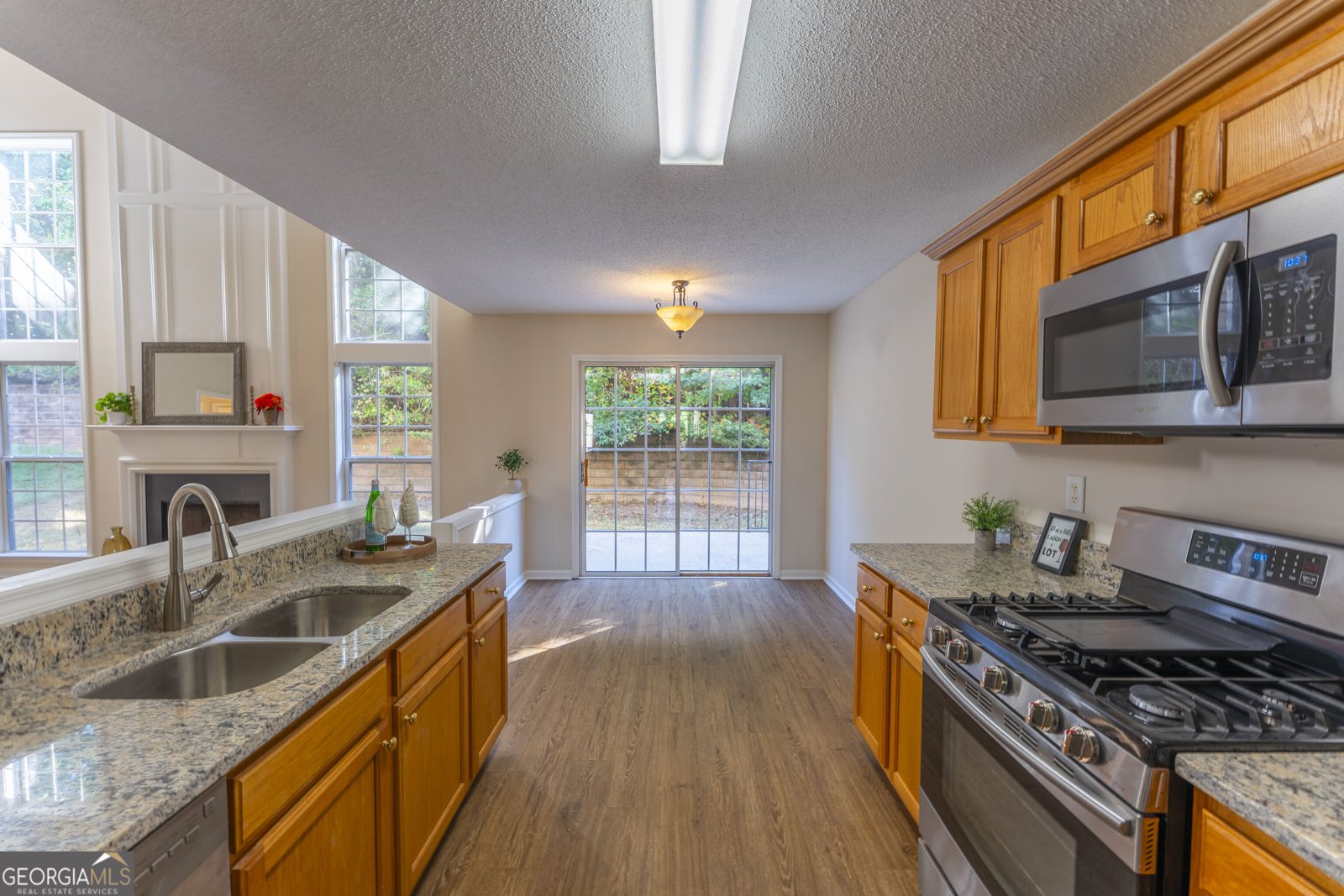 151 Wallnut Hall Circle Woodstock - Photo 12