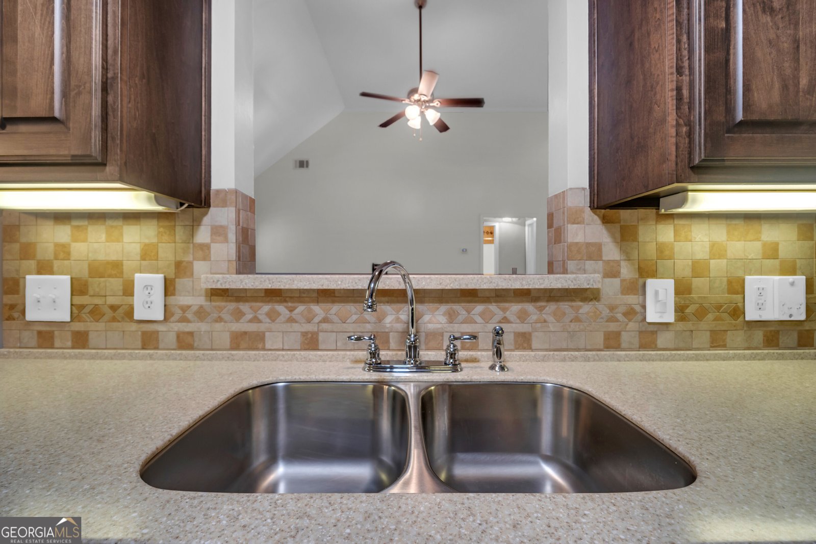 530 Greenfield Drive Statham - Photo 6