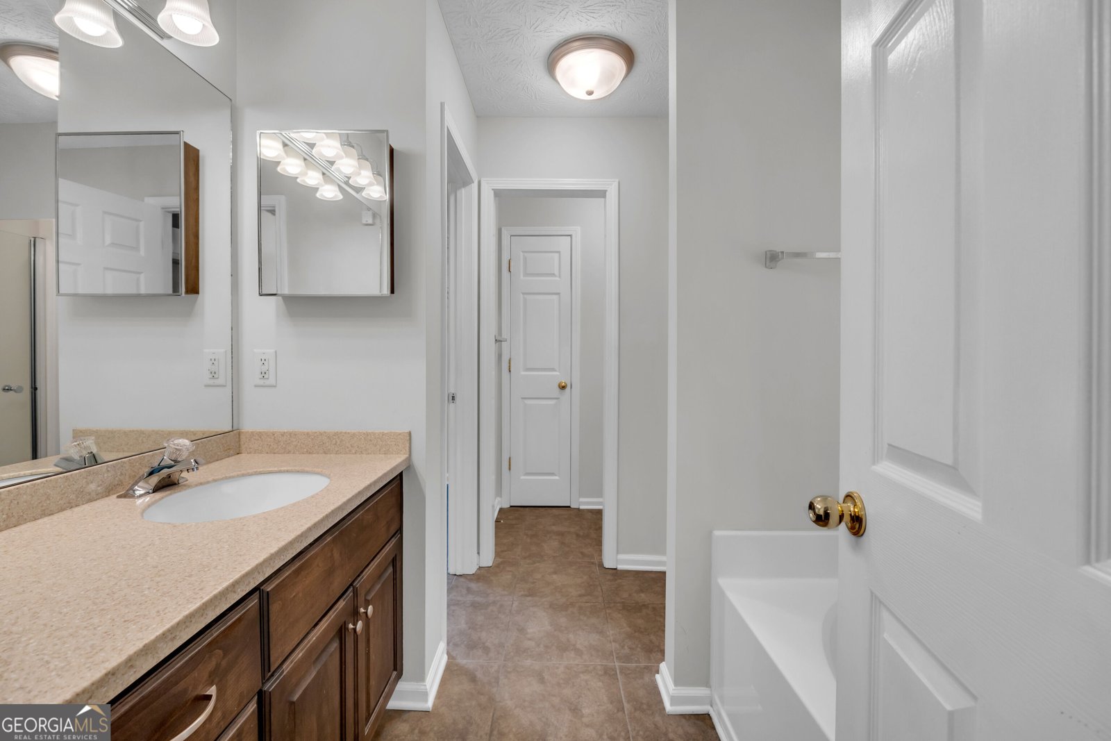 530 Greenfield Drive Statham - Photo 7
