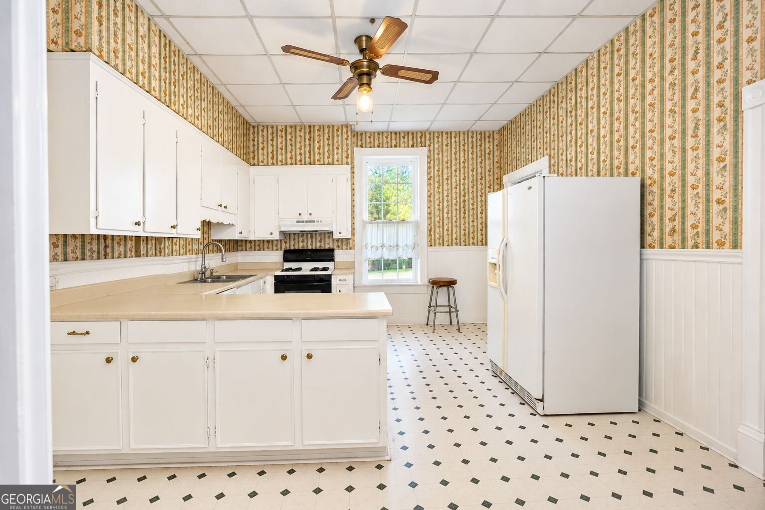 155 Forest Avenue Macon - Photo 6