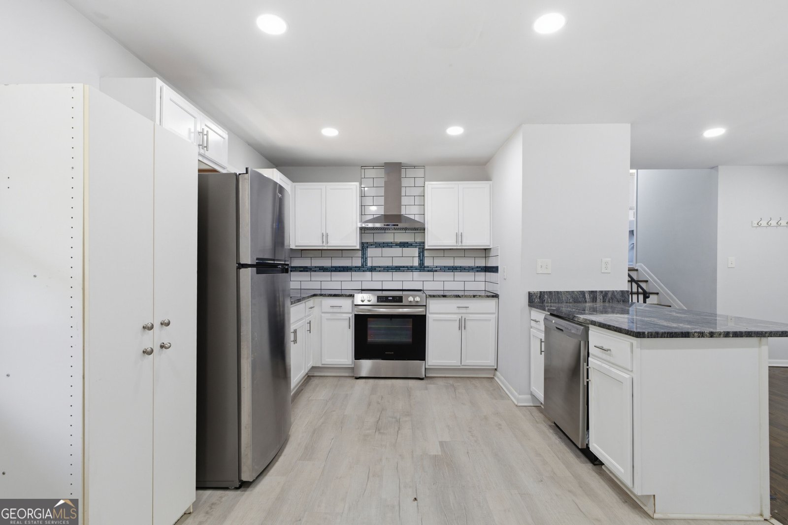 3589 Eisenhower Circle Atlanta - Photo 8