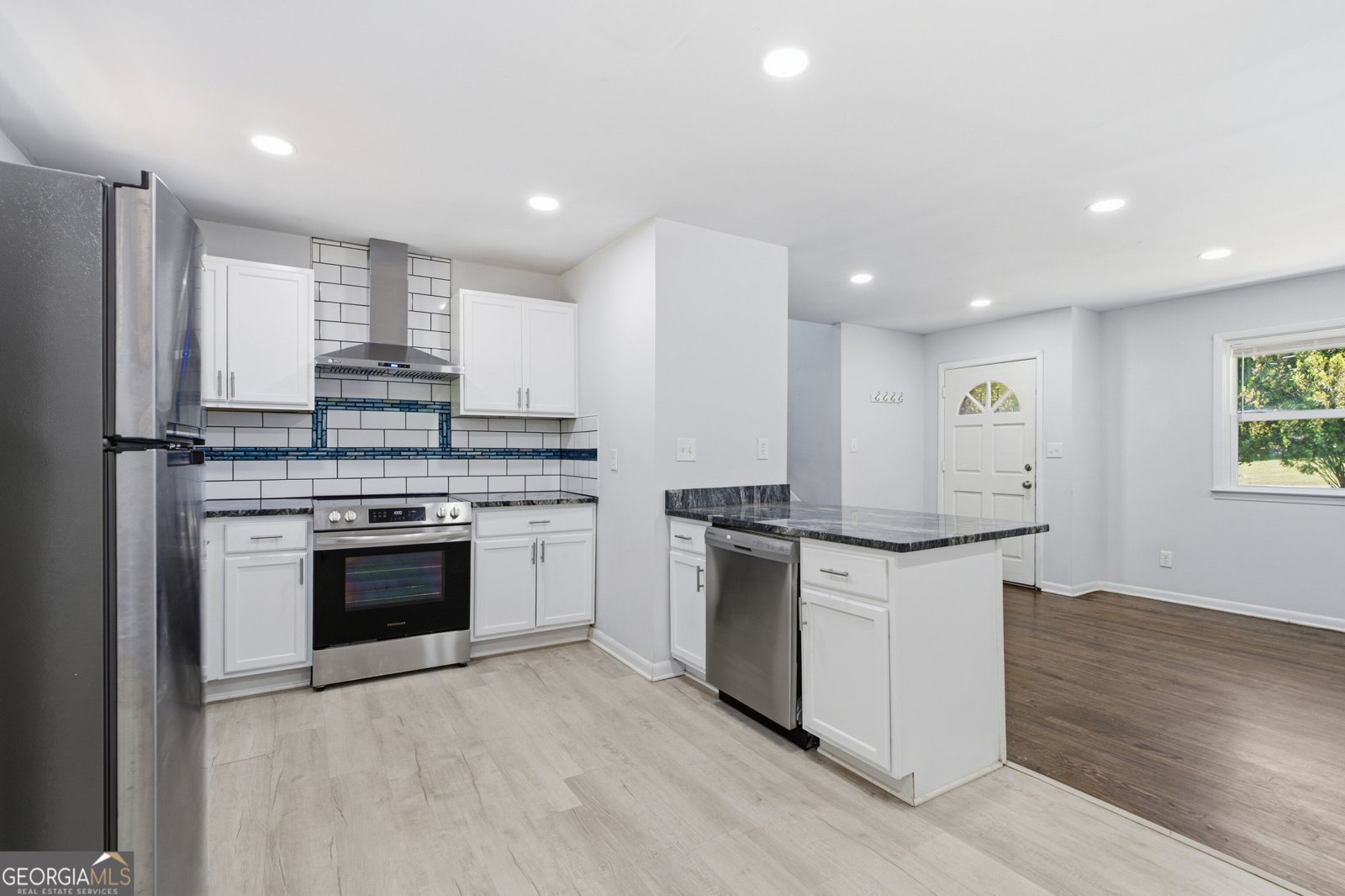 3589 Eisenhower Circle Atlanta - Photo 9