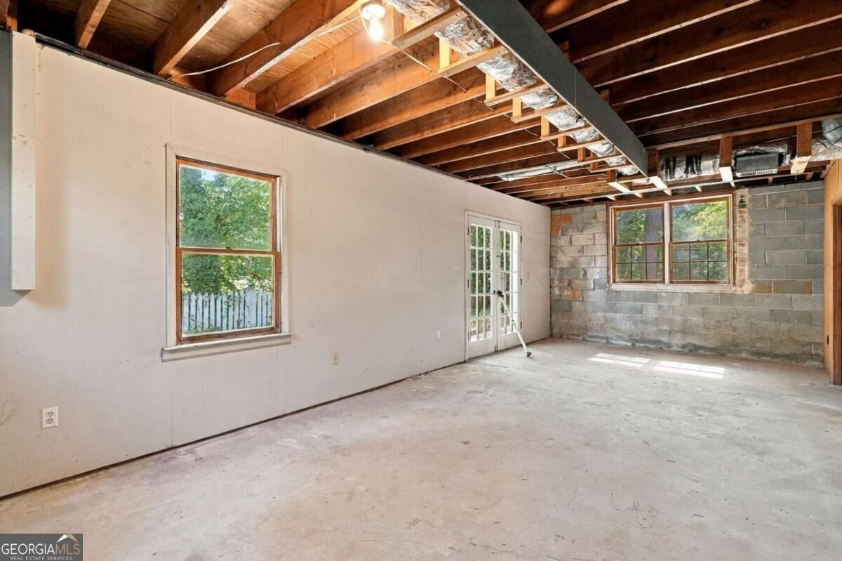 4694 Marc Court Lilburn - Photo 8