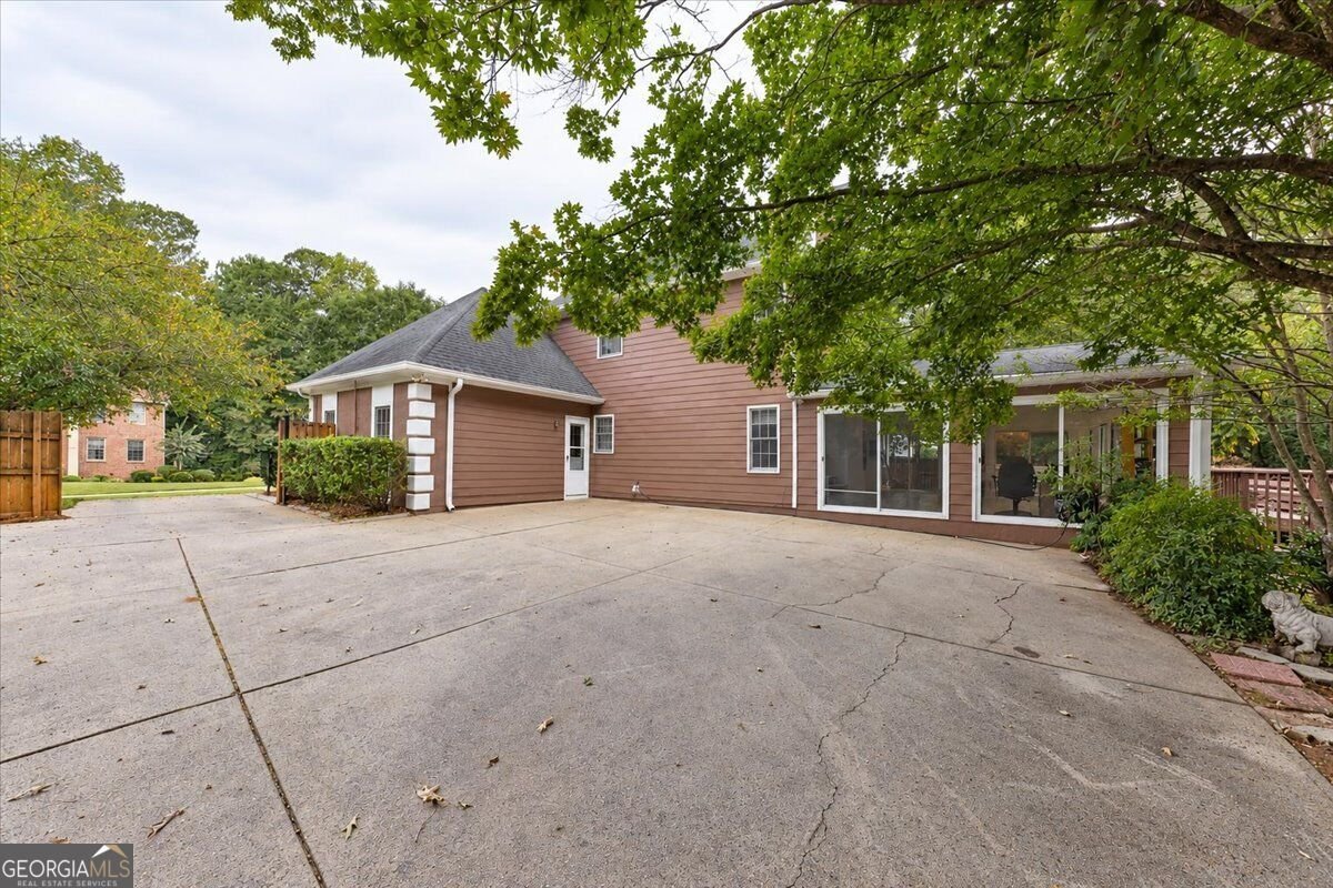 2374 Battle Forest Dr SW Marietta - Photo 6