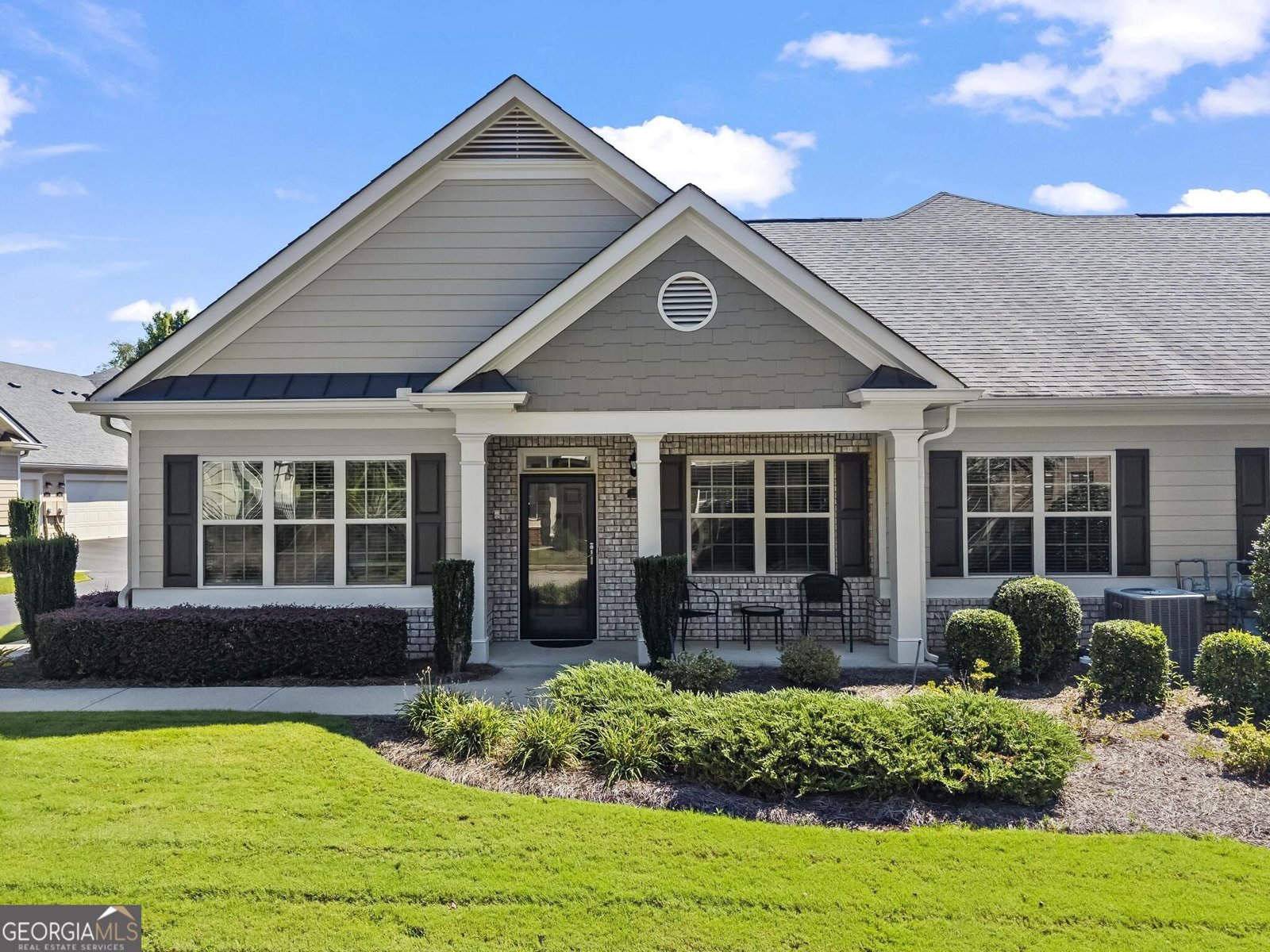 227 Orchards Circle Woodstock - main photo