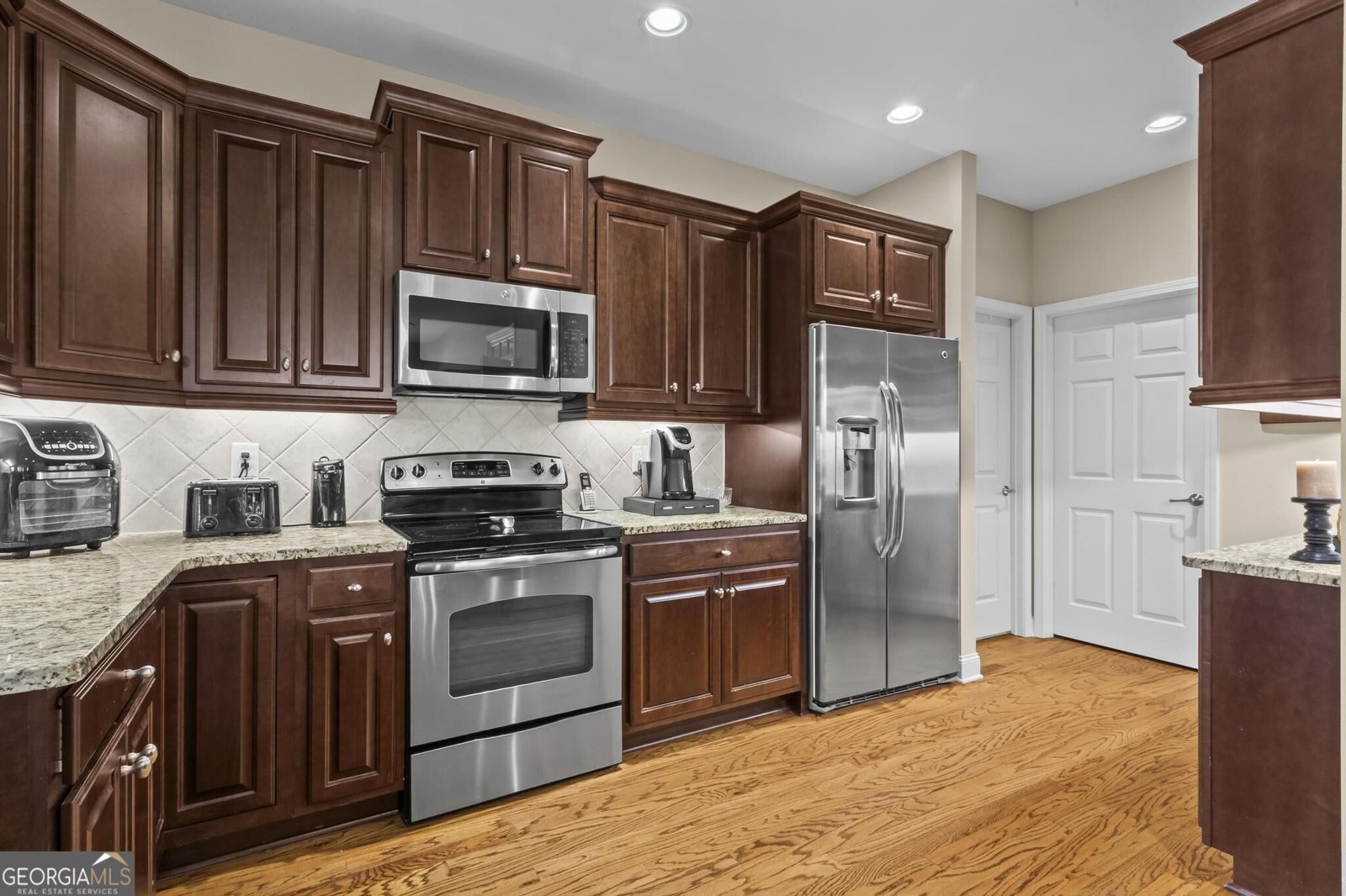 227 Orchards Circle Woodstock - Photo 10