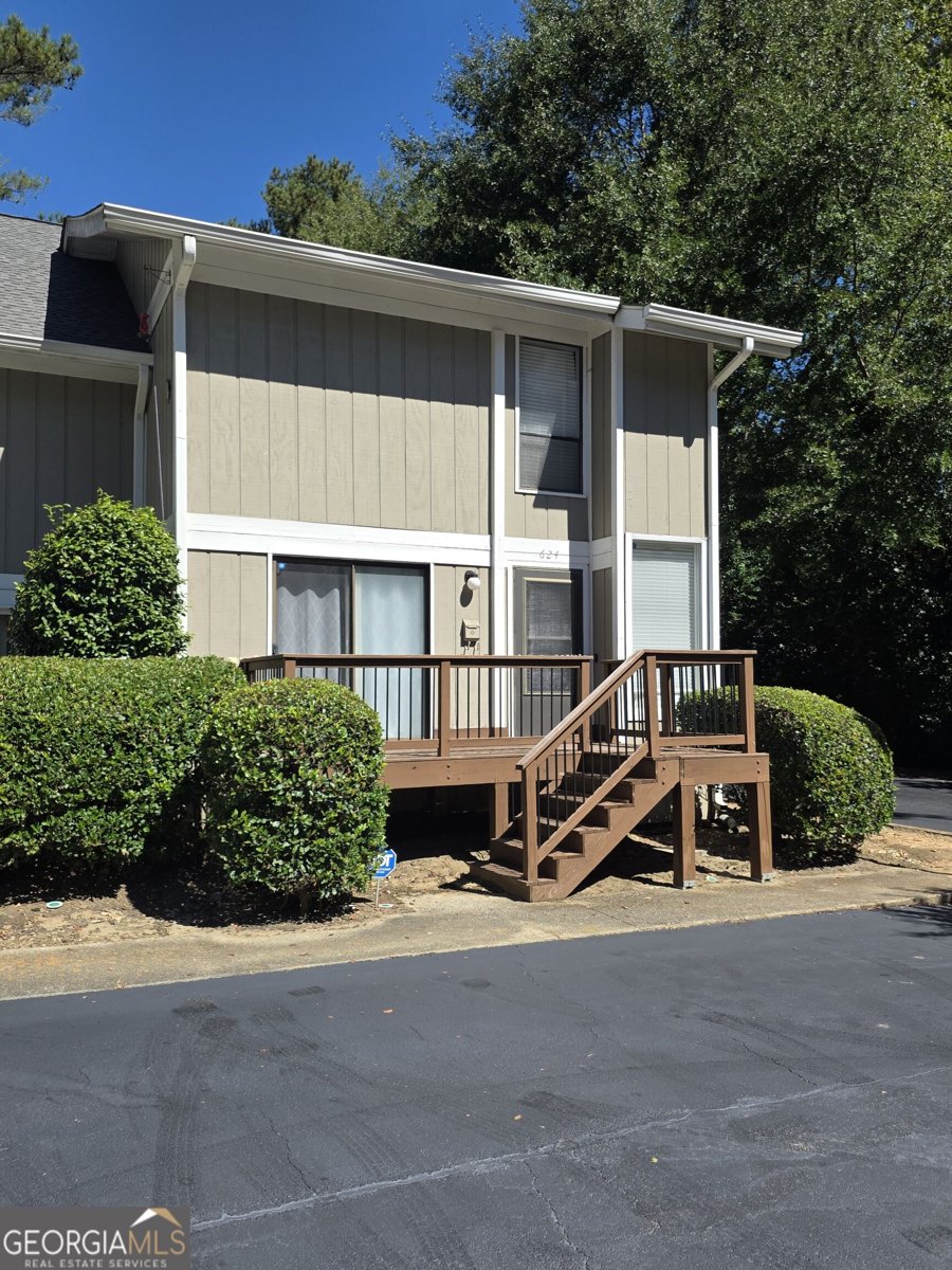 624 Powers Ferry Road Marietta - main photo