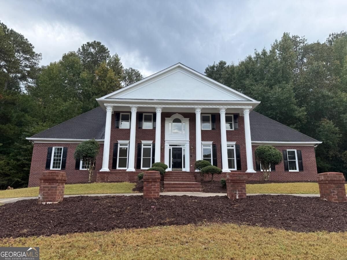 110 Emerald Lake Drive Fayetteville - main photo