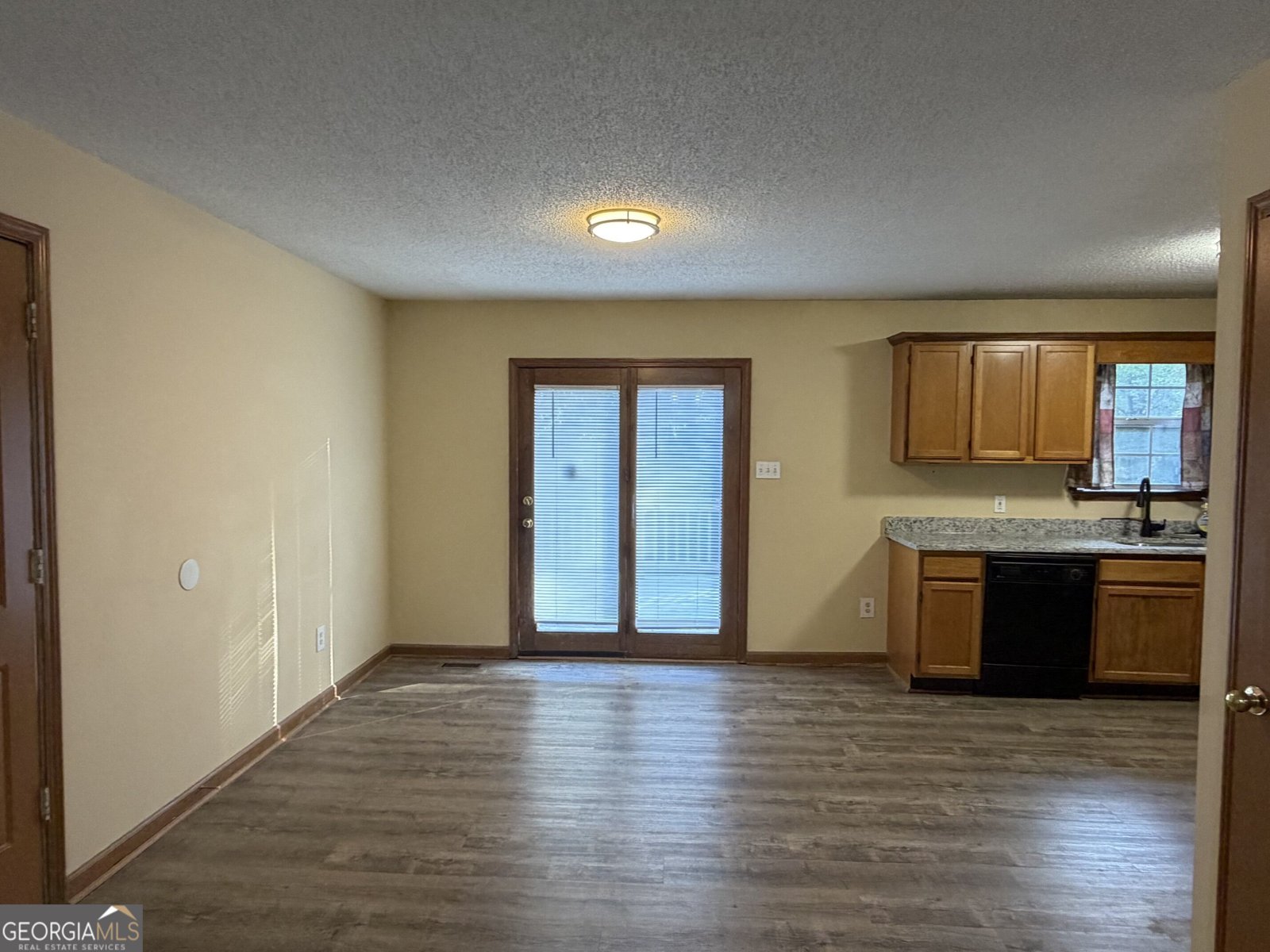 15 Mays Court Stockbridge - Photo 18