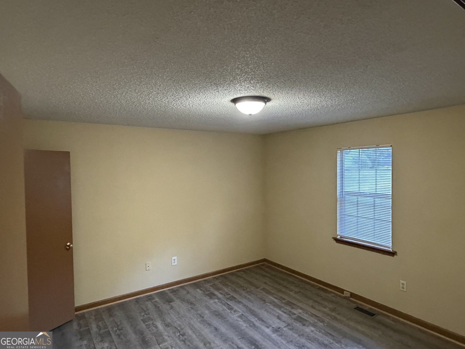 15 Mays Court Stockbridge - Photo 19