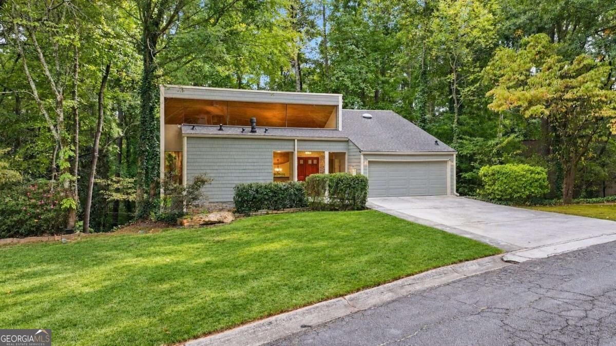 2777 Briarlake Woods Way Atlanta - main photo