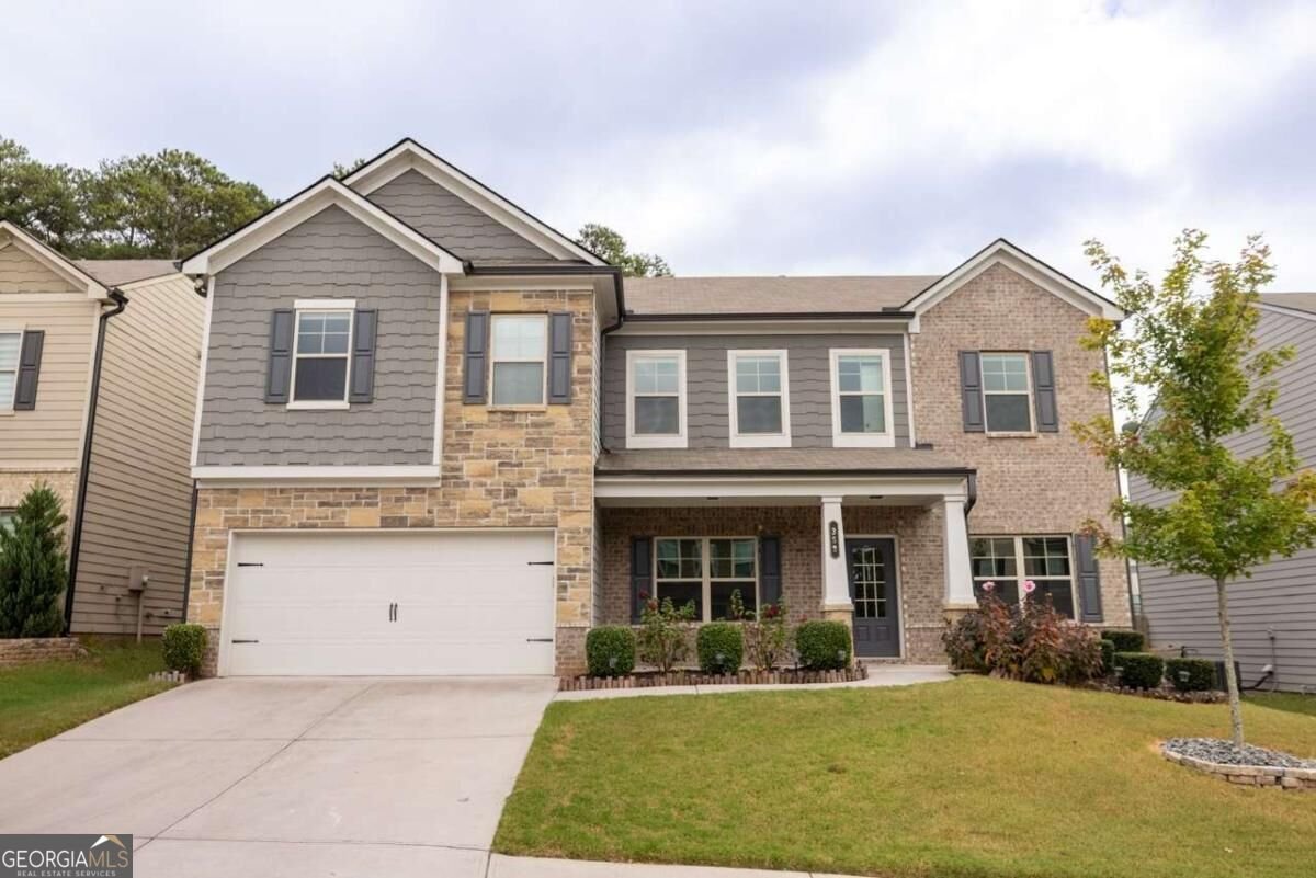 352 Newshaw Drive Lawrenceville - main photo