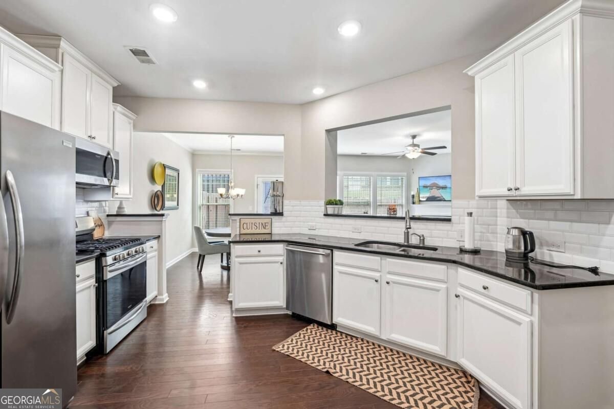 513 Coral Street Marietta - Photo 11
