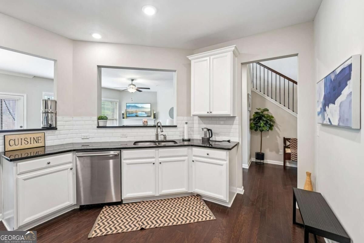 513 Coral Street Marietta - Photo 12