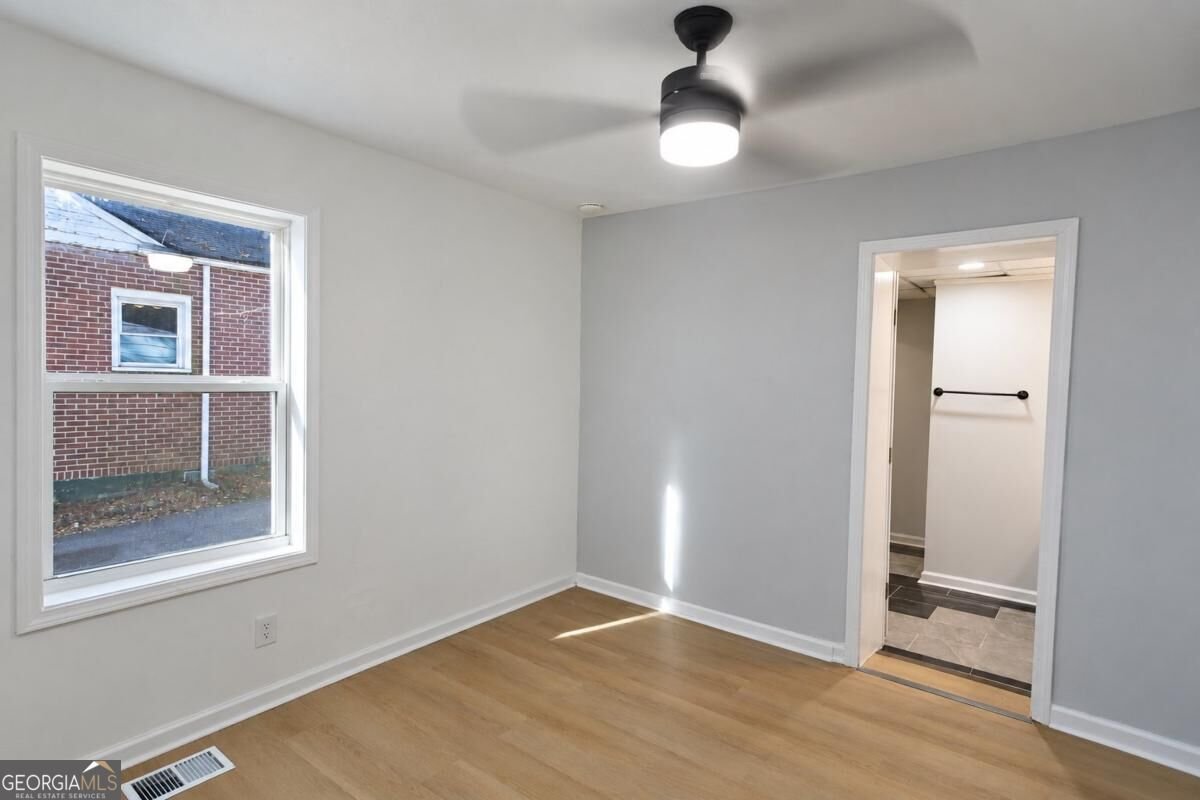 2499 Sylvan Road East Point - Photo 15