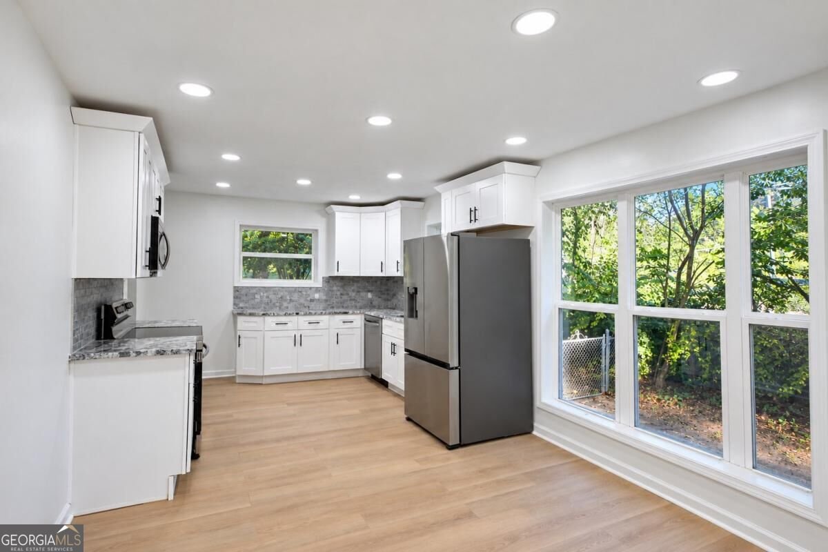 2499 Sylvan Road East Point - Photo 7