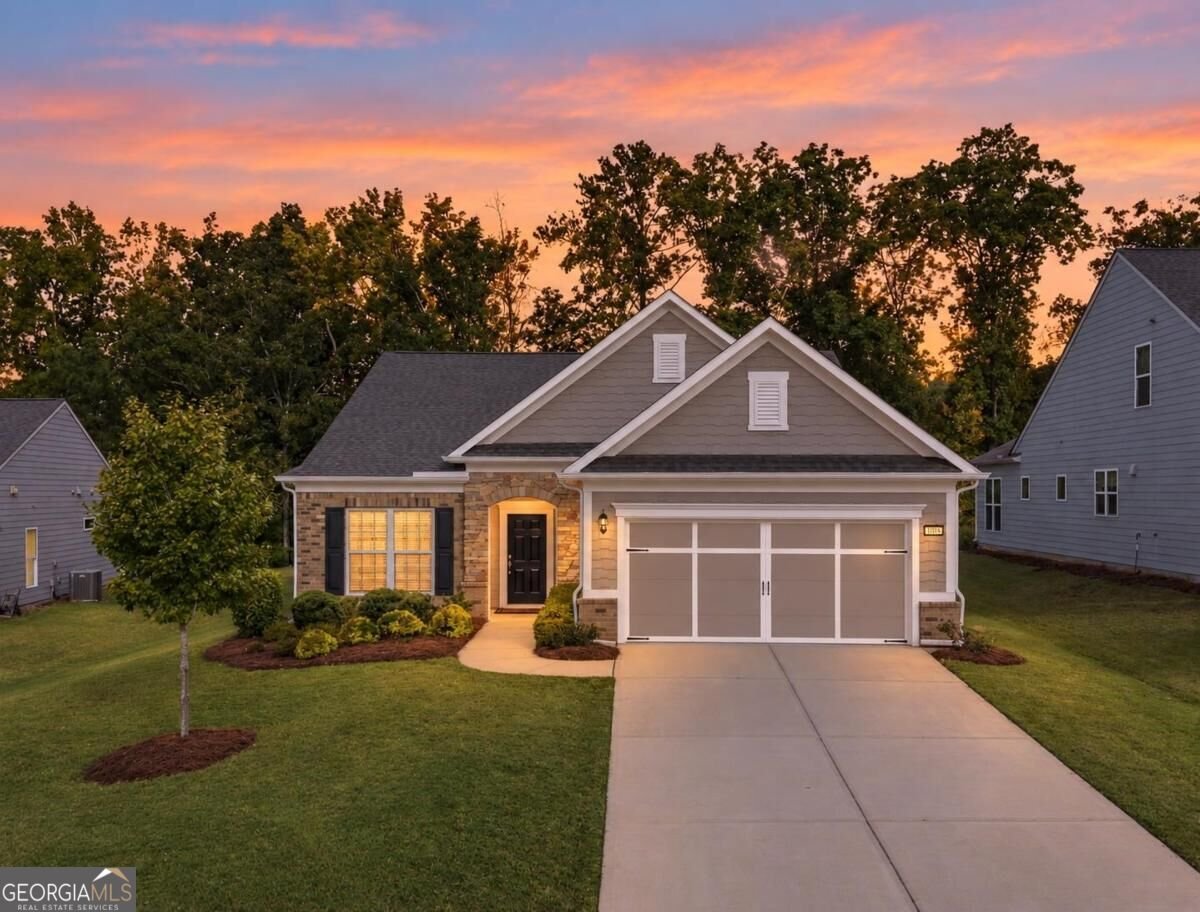 1020 Southwood Way Greensboro - main photo